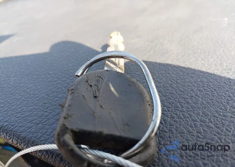 2005 Ford Mustang V6 Deluxe/V6 Premium из США, поврежденный, VIN 1ZVFT80N355140286